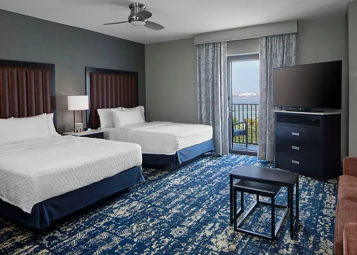 Homewood Suites Savannah Historic District/Riverfront